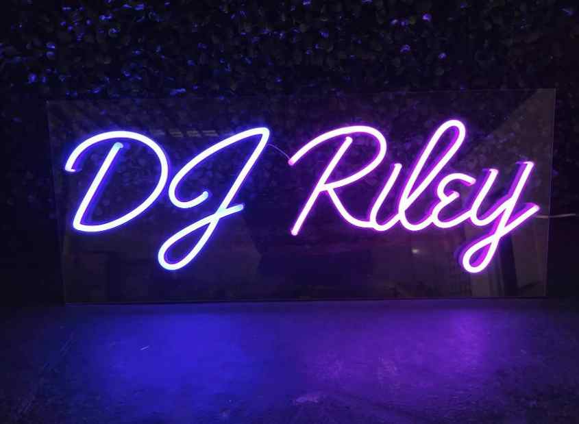 Custom Neon Lights Melbourne: Make Your Business Stand Out Instantly